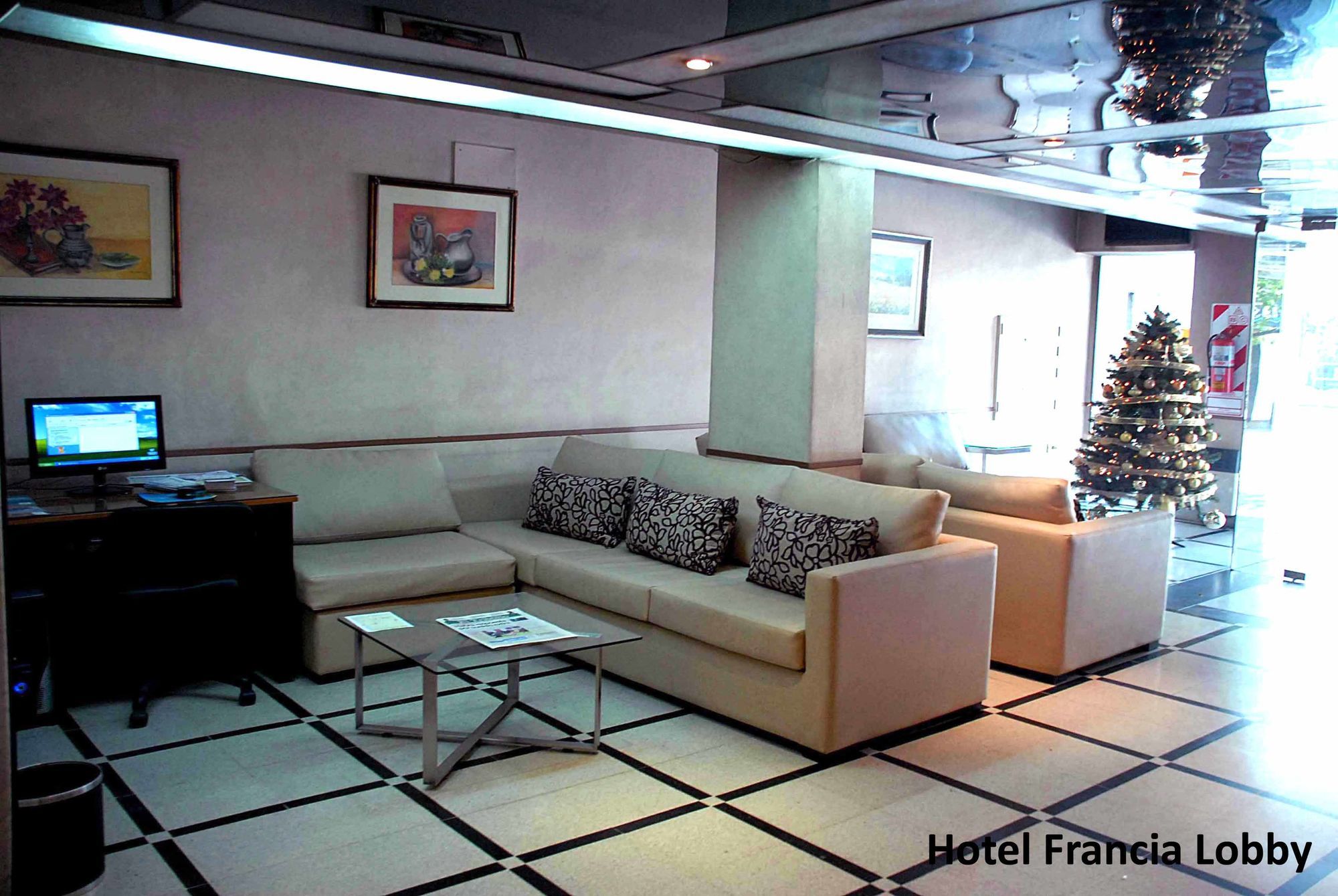 Hotel Francia San Miguel de Tucumán Buitenkant foto